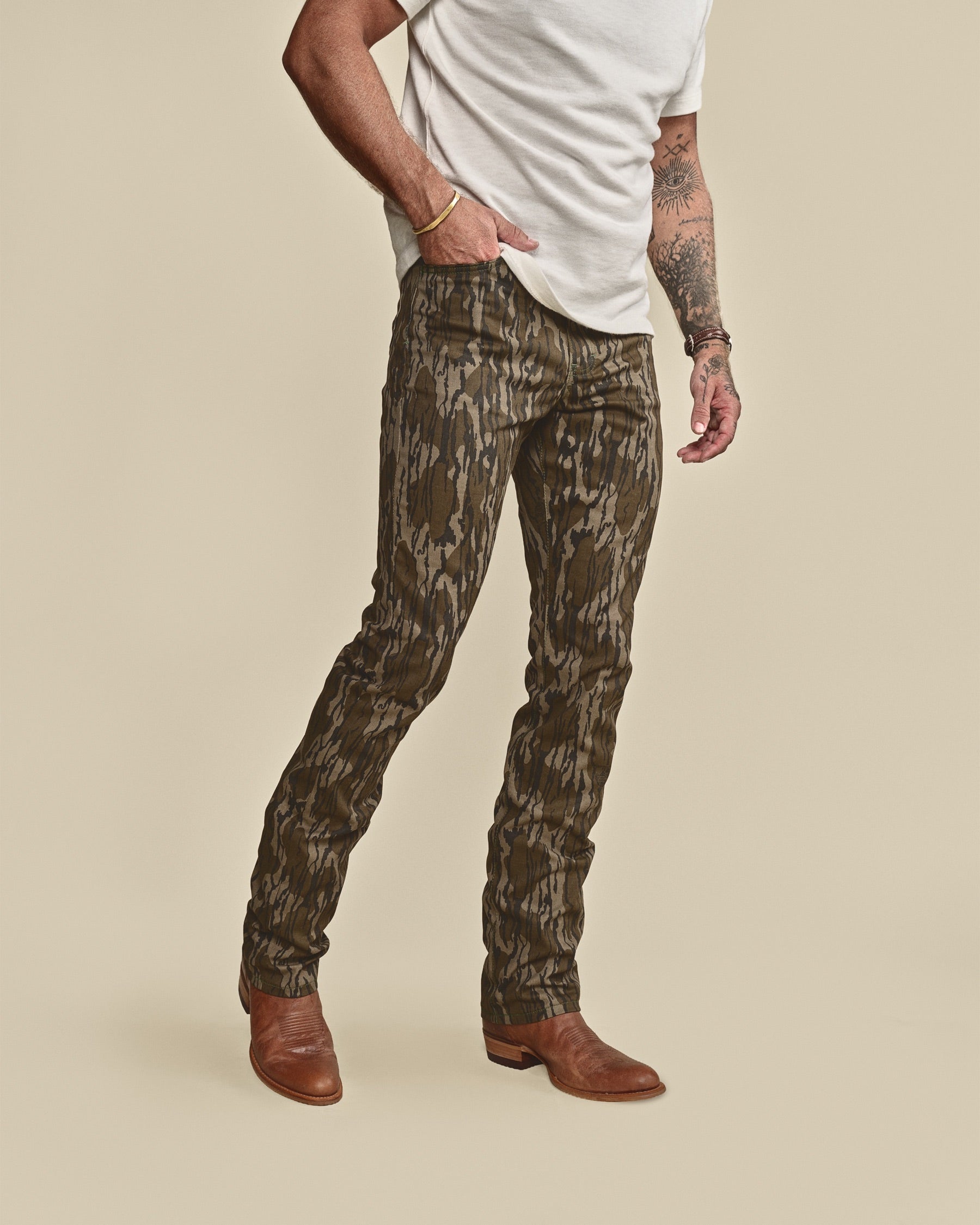 Men's Mossy Oak Bottomland Camo Pants | Bespoke Fit | Blue Delta Jeans