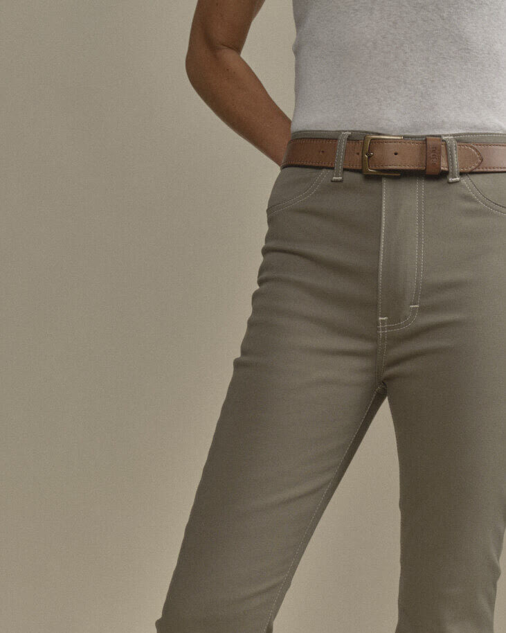 Banana Olive chinos with a brown leather belt